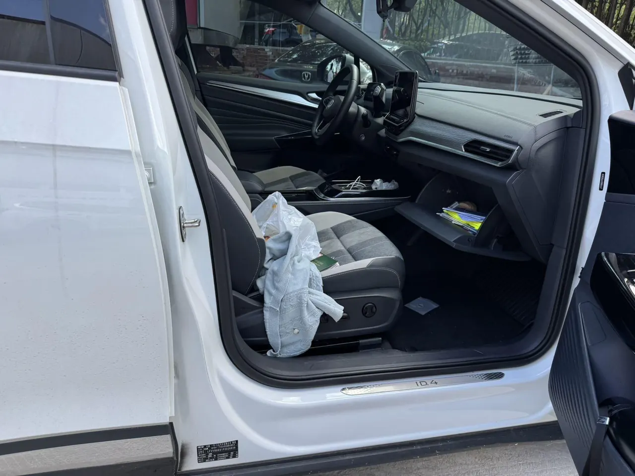 Volkswagen 2024 ID. 4 CROZZ PURE AUTOMATIC 5