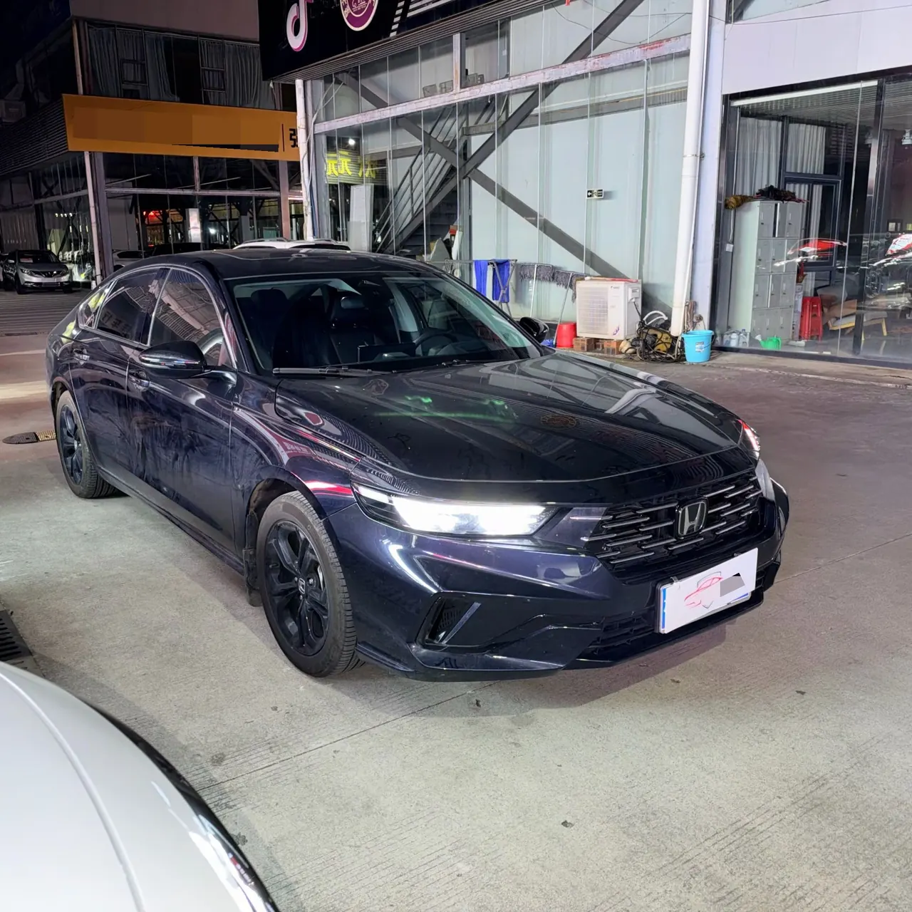 Honda 2025 11th Generation Accord 1.5T Stepless 260TURBO Sports Series Deluxe Automatic Gear 3