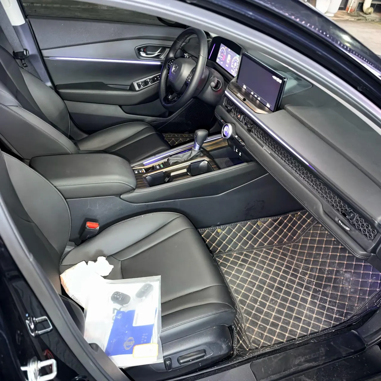 Honda 2025 11th Generation Accord 1.5T Stepless 260TURBO Sports Series Deluxe Automatic Gear 9