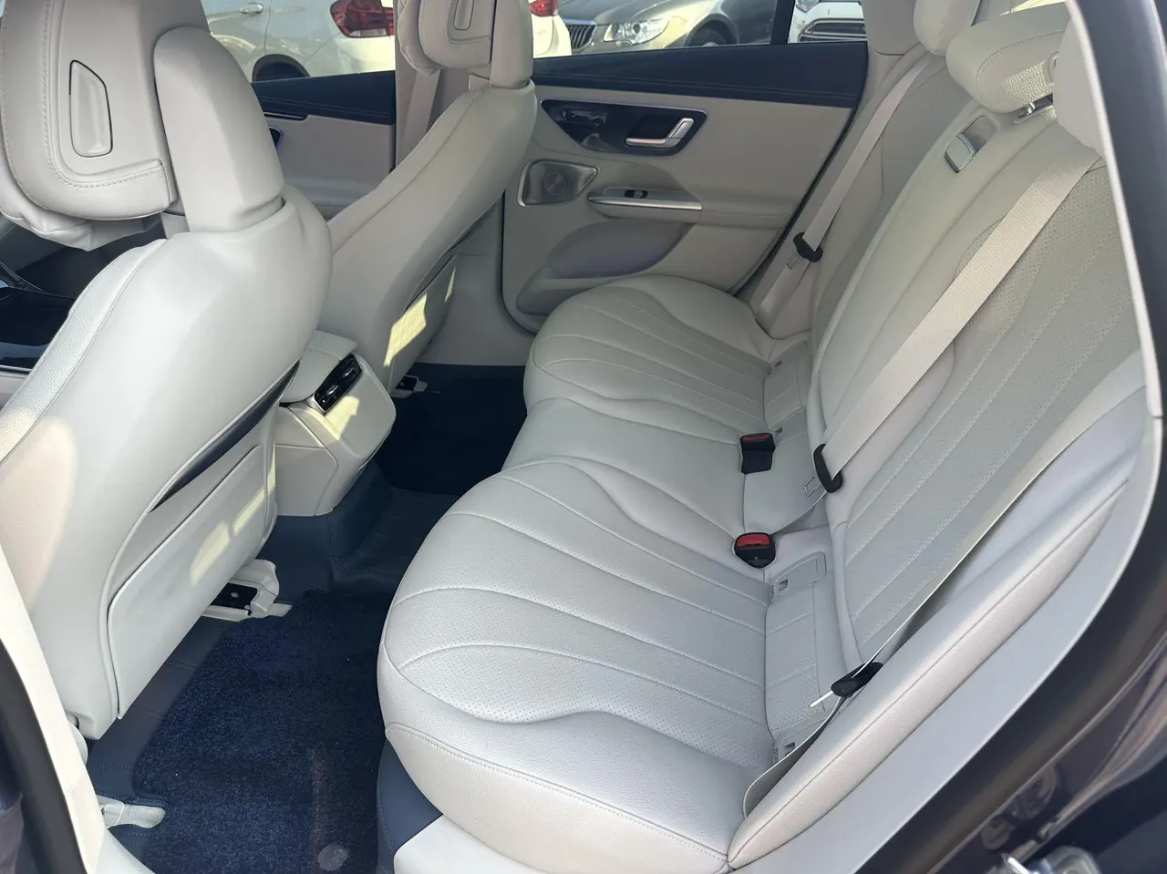 Mercedes Benz 2025 EQE 500 4MATIC EQE 500 4MATIC Pioneer Edition Automatic Gear 7