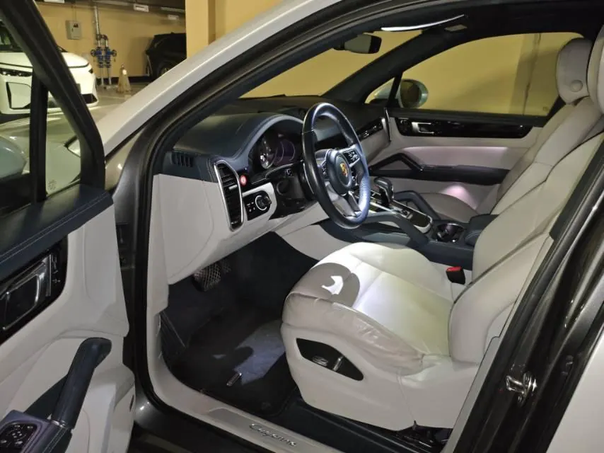 Porsche Cayenne New Energy (Imported) 2021 Cayenne Oil and Electric Hybrid 2.0T Automatic Gear 2