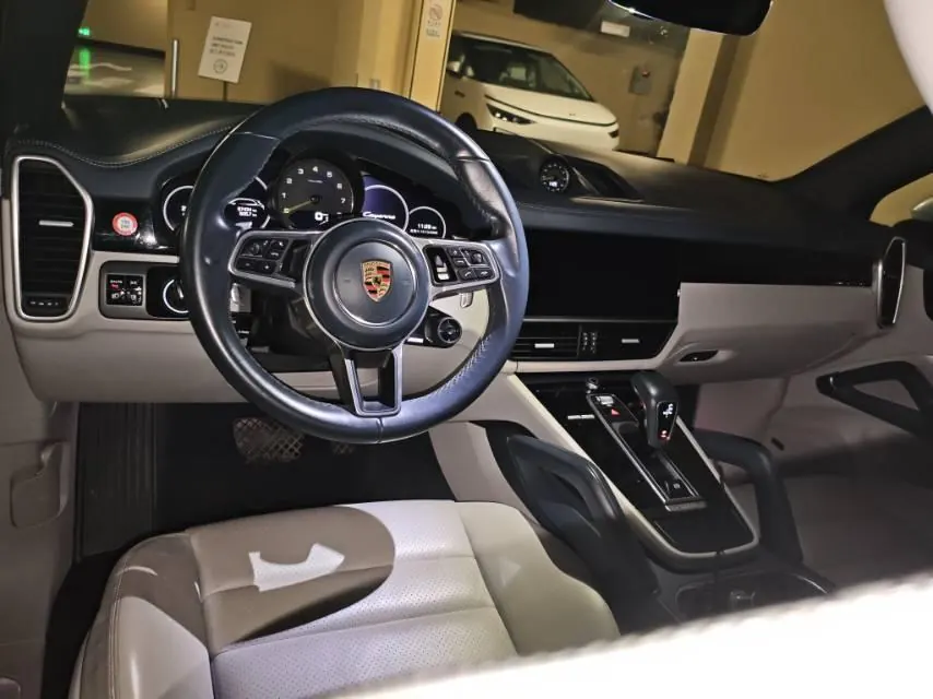 Porsche Cayenne New Energy (Imported) 2021 Cayenne Oil and Electric Hybrid 2.0T Automatic Gear 4