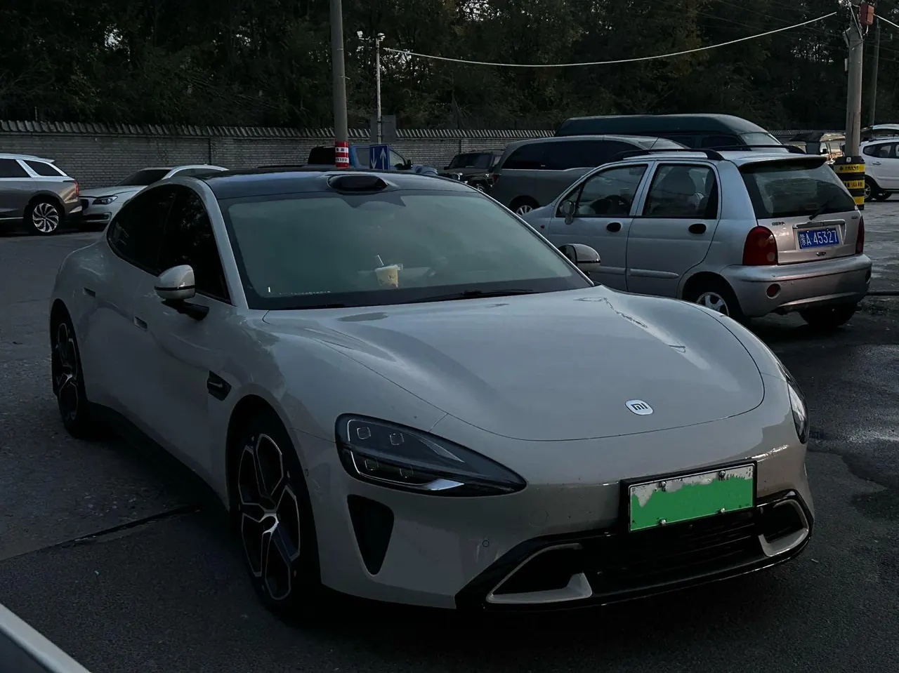 MI 2024 SU 7 800km 4-wheel drive ultra-long endurance high-end smart driving Max version automatic gear 3