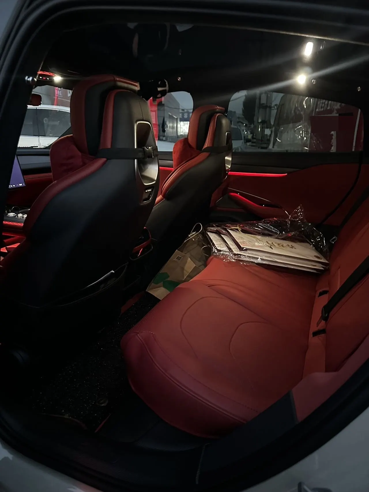 MI 2024 SU 7 800km 4-wheel drive ultra-long endurance high-end smart driving Max version automatic gear 5