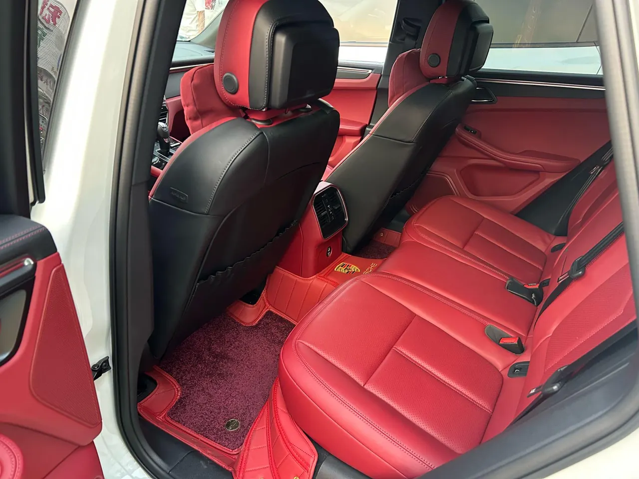 Porsche Macan (Imported) 2024 Macan 2.0T Automatic Gear 3