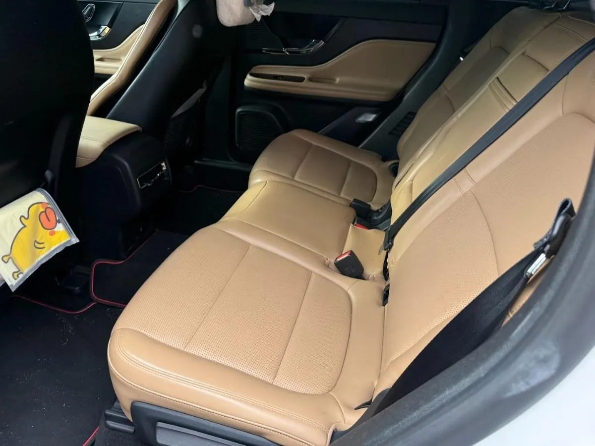 Lincoln 2020 adventurer 2.0T two-wheel drive elegant version of automatic gear 4