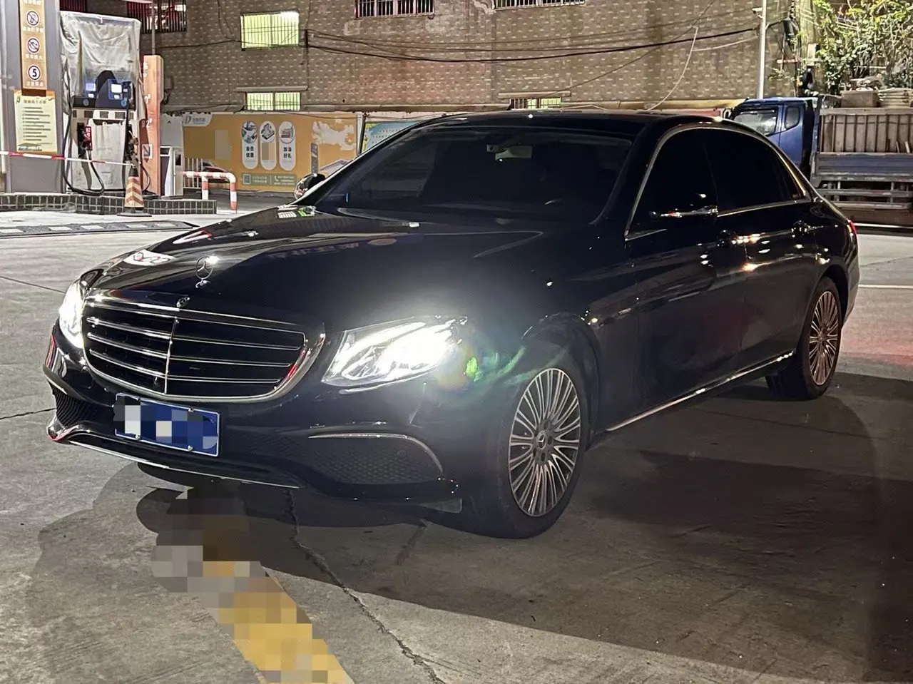 Open image lightbox: Mercedes Benz E-Class 2020 E 300 L 2.0T Special Edition (Modified) Automatic Gear