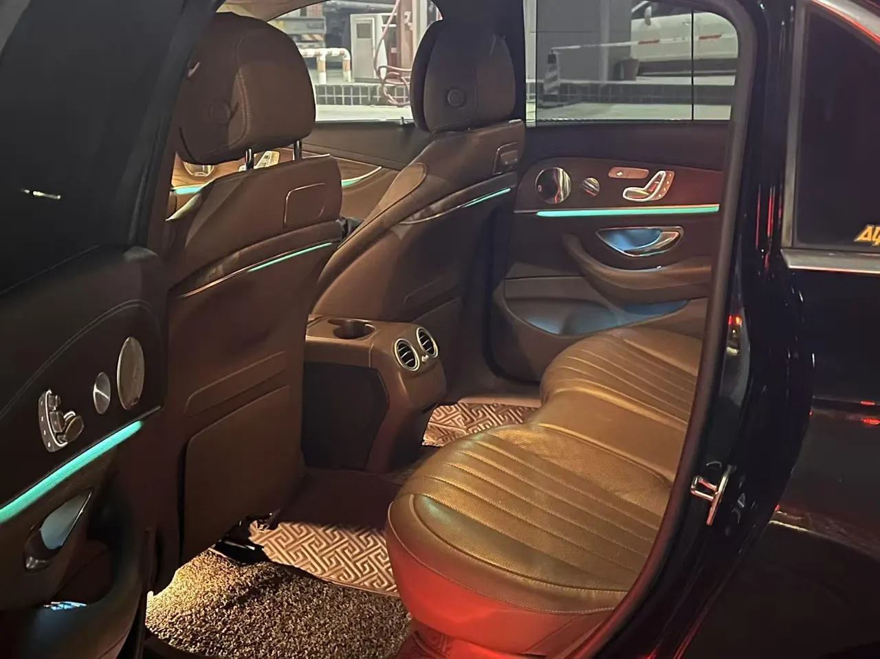 Mercedes Benz E-Class 2020 E 300 L 2.0T Special Edition (Modified) Automatic Gear 4