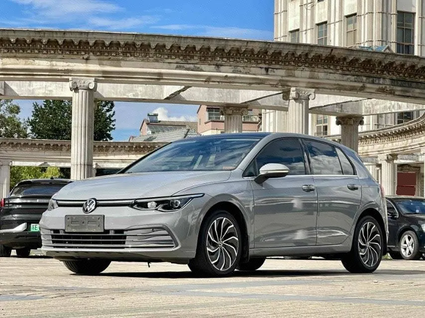 Open image lightbox: Volkswagen 2021 Golf 8 PRO 1.4TSI 280TSI Automatic