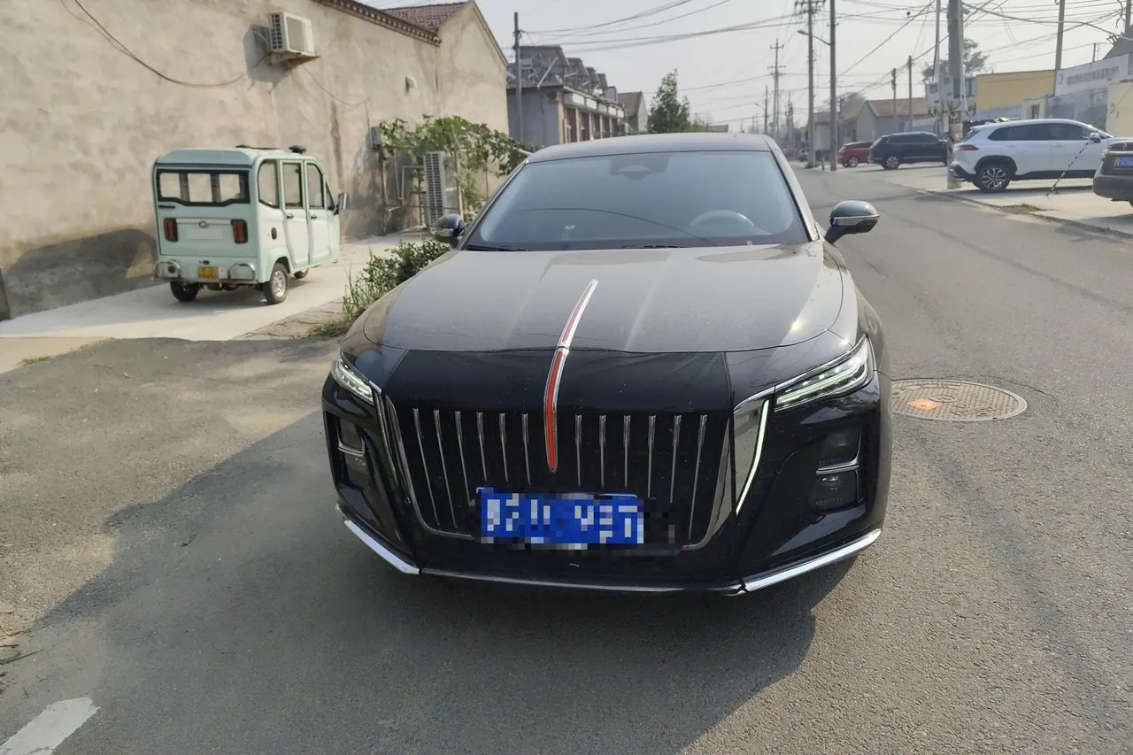 HongQi 2024 H5 2.0T Zhilian Qi Chang Edition Automatic Gear 5