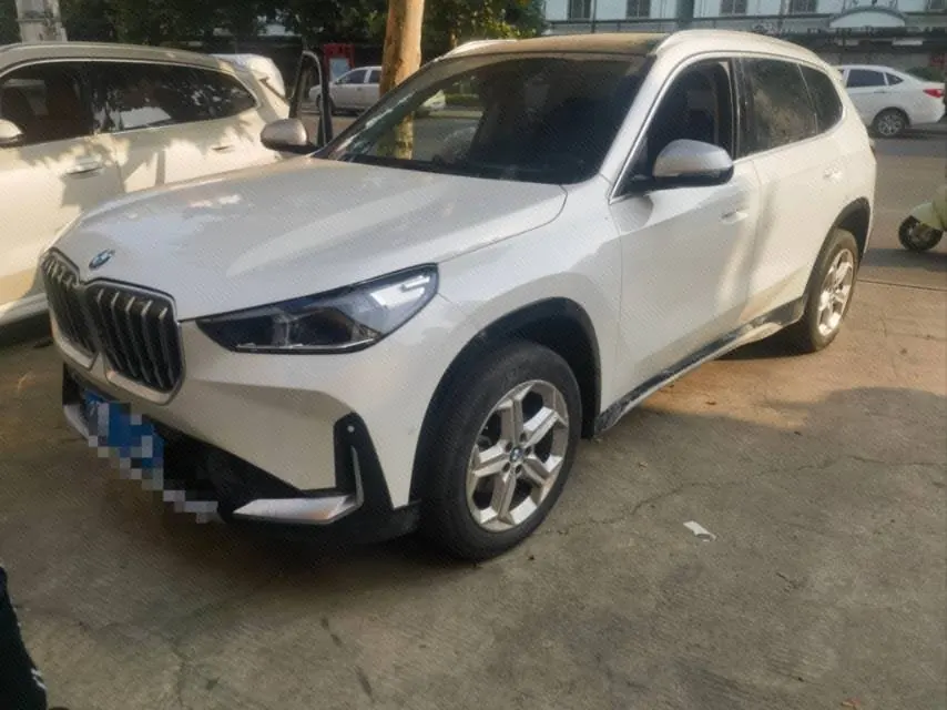Open image lightbox: BMW 2023 X1 sDrive20Li 1.5T X Design Package Automatic Transmission