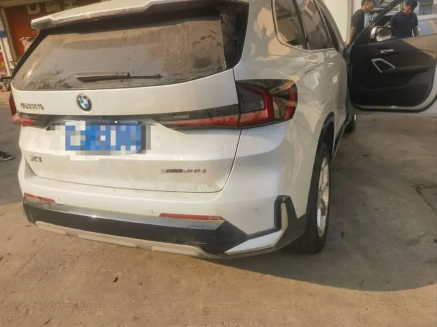 BMW 2023 X1 sDrive20Li 1.5T X Design Package Automatic Transmission 6