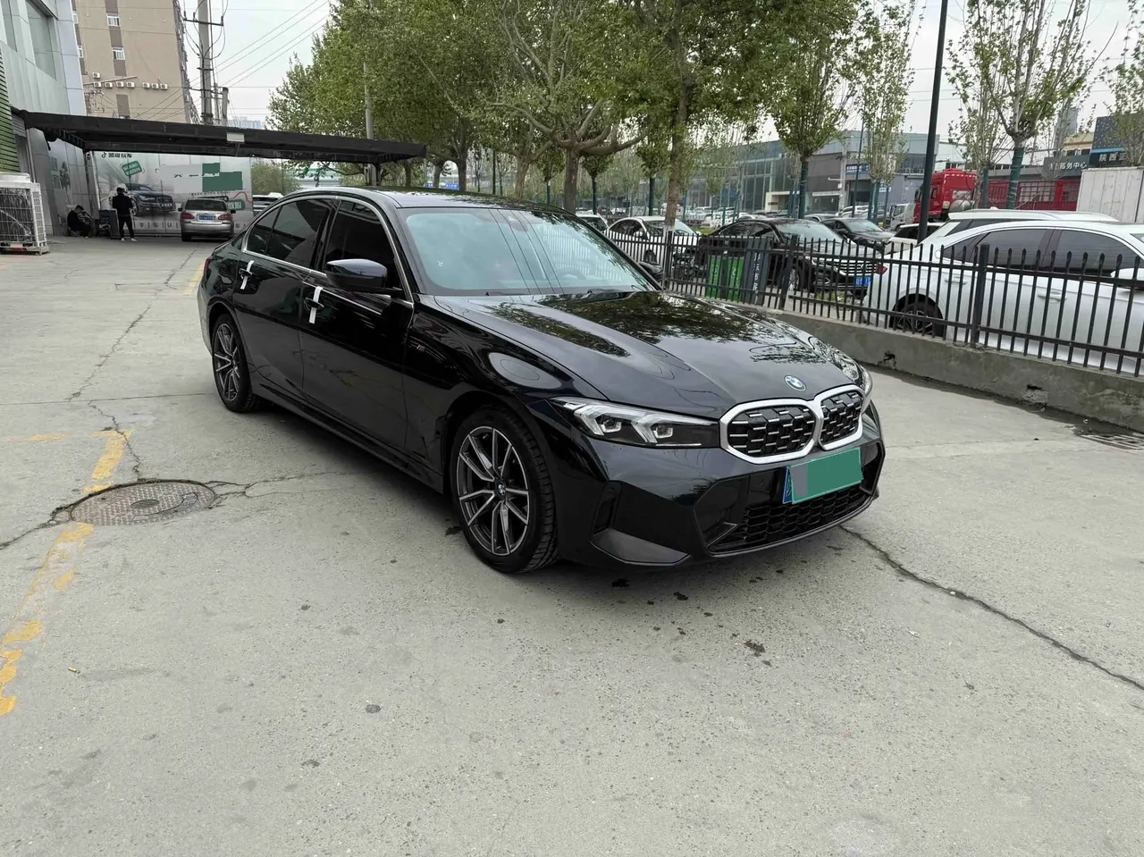BMW 3 Series 2024 325Li 2.0T M Sports Obsidian Night Suit Automatic Gear 2