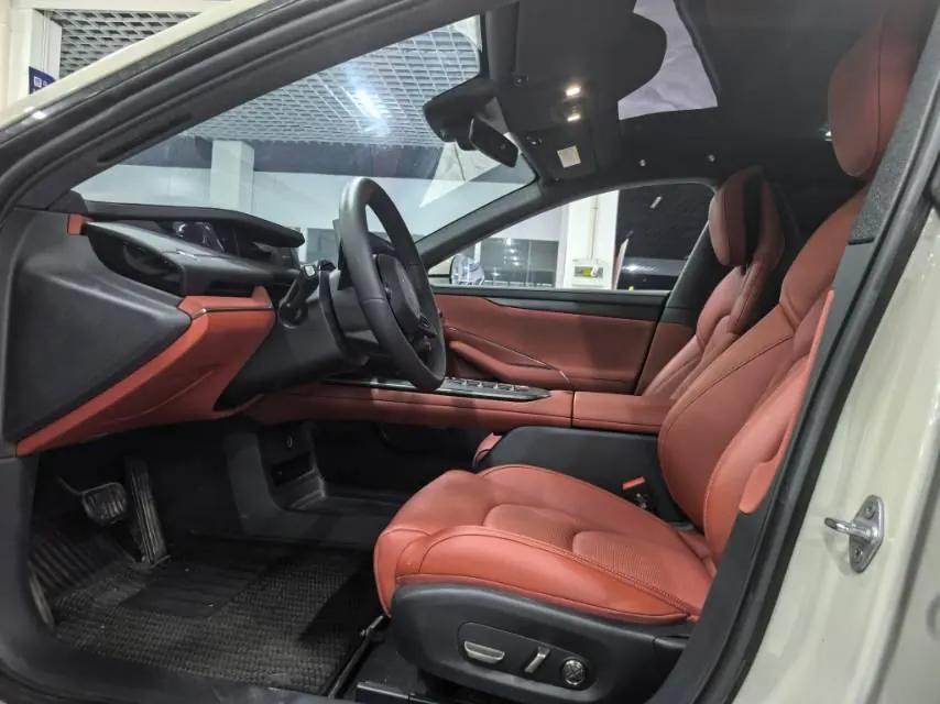 MI 2024 SU 7 830km Rear Drive Ultra Long Endurance High-end Smart Drive Pro Edition Automatic Gear 3