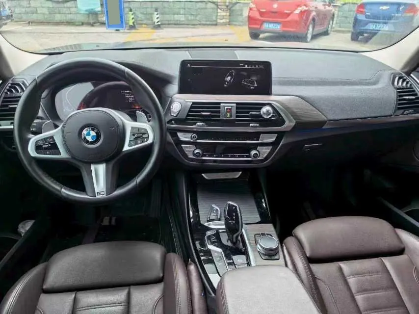 BMW 2020 X3 xDrive28i 2.0T M sports suit automatic gear 3