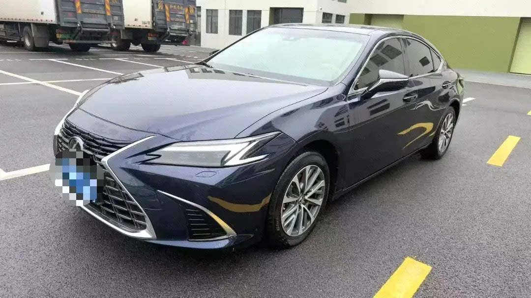 Открыть галерею: Lexus ES (Imported) 2025 ES200 2.0 Stepless Edition Automatic Gear