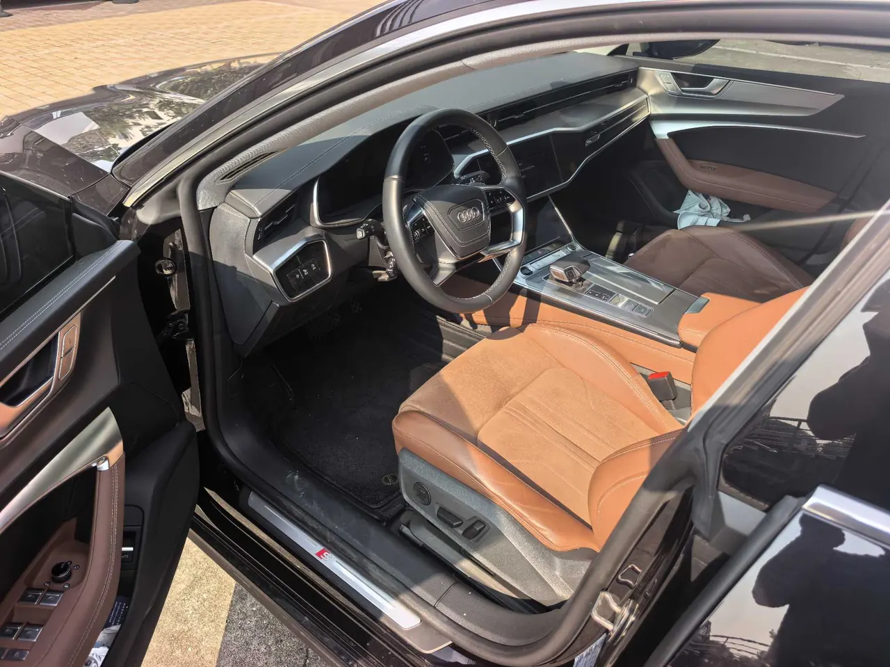 Audi 2024 A7L 2.0TFSI 45TFSI Luxury Automatic 5