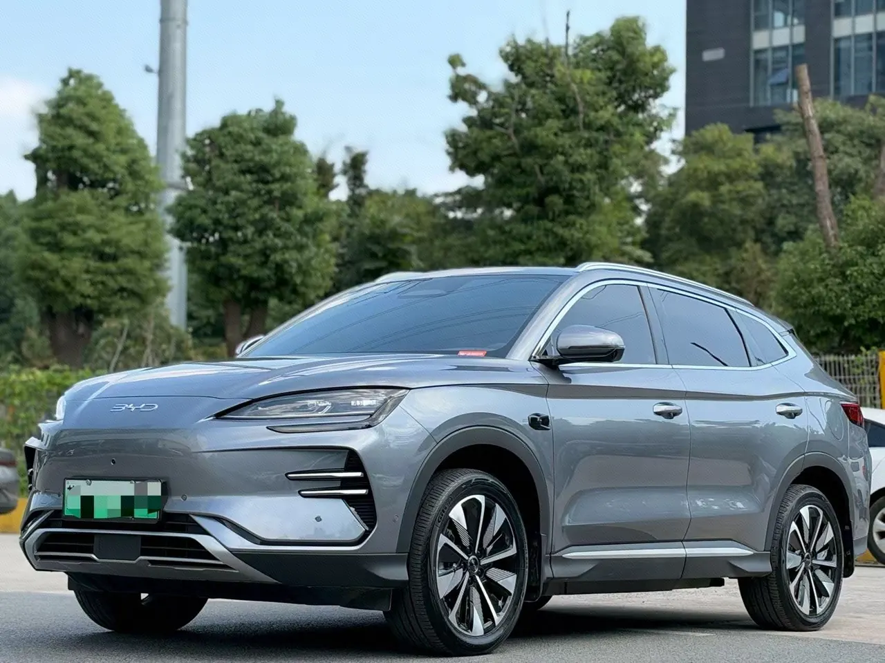 Open image lightbox: BYD Song PLUS New Energy 2025 Song PLUS EV Smart Driving Edition 520km Luxury Automatic Gear