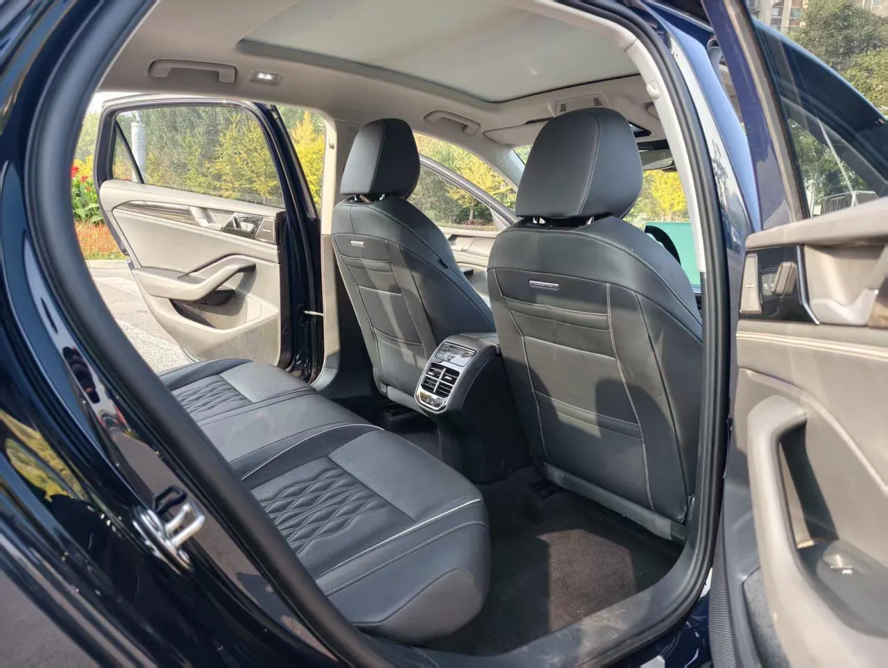 Volkswagen 2024 Magotan 2.0TSI 380TSI Extreme Edition Automatic 8
