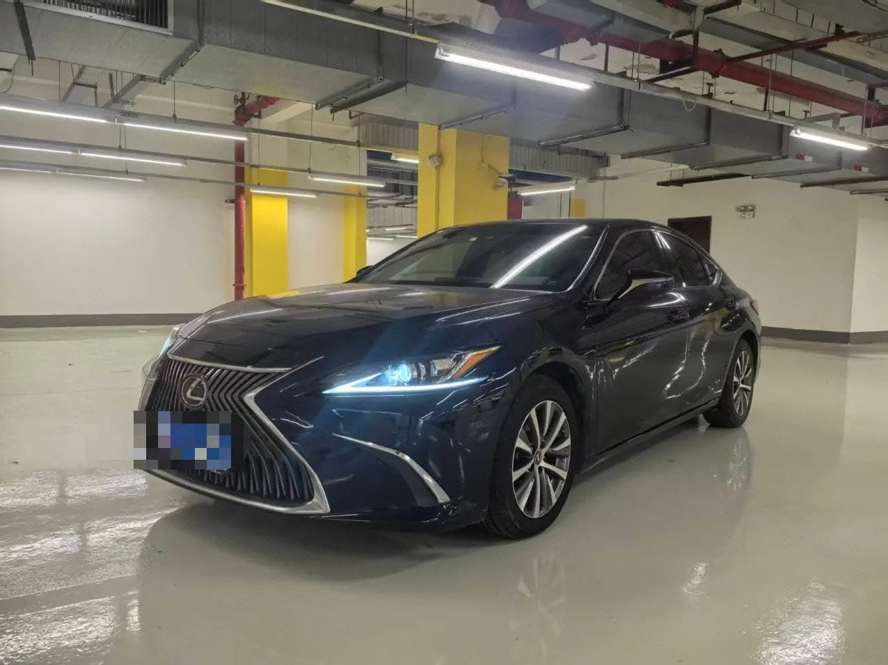 Открыть галерею: Lexus ES (Imported) 2020 ES200 2.0 Stepless Premium Edition Automatic Gear