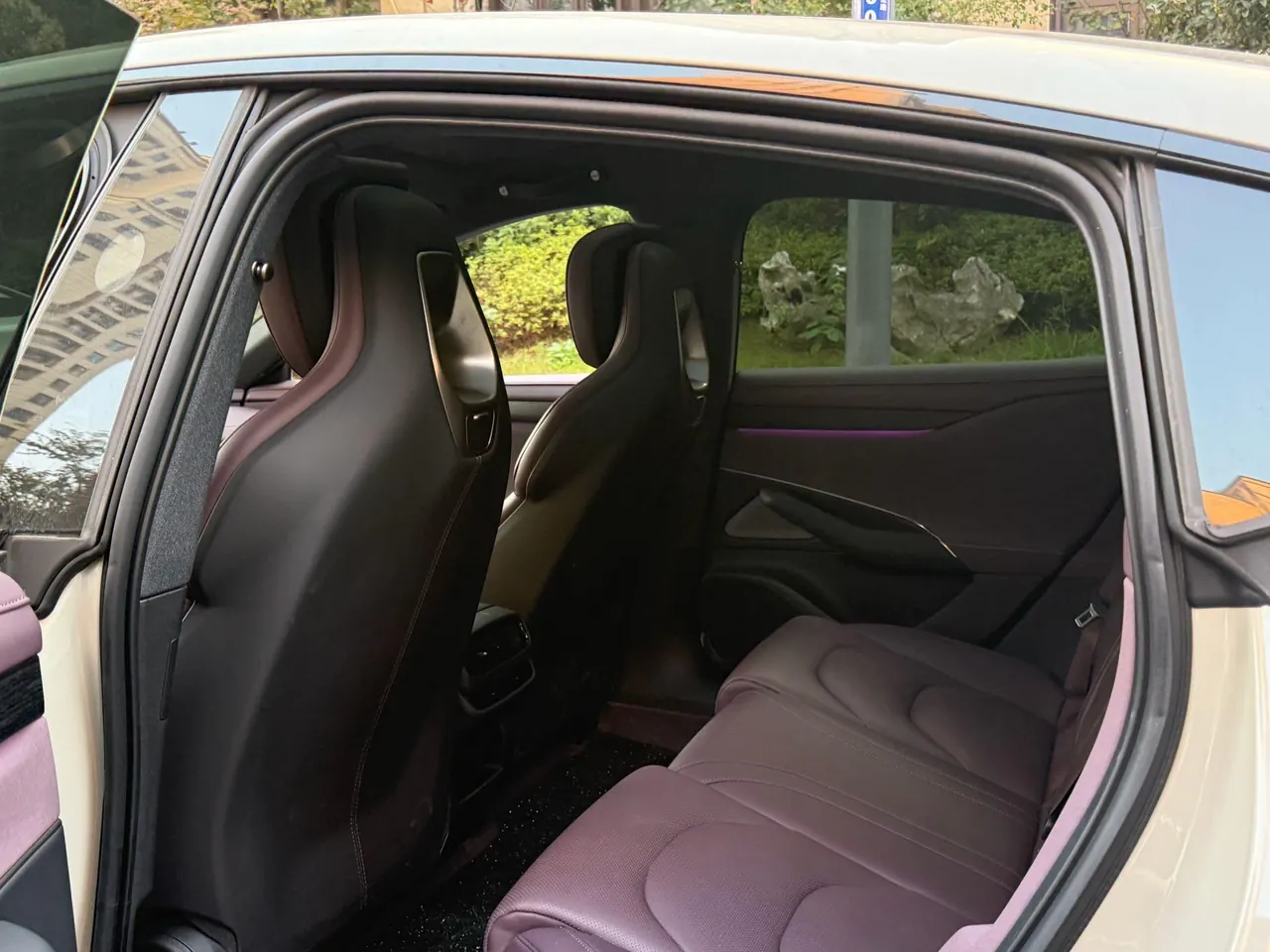 MI 2024 SU 7 700km Rear Drive Long Endurance Smart Driving Edition Automatic Gear 5