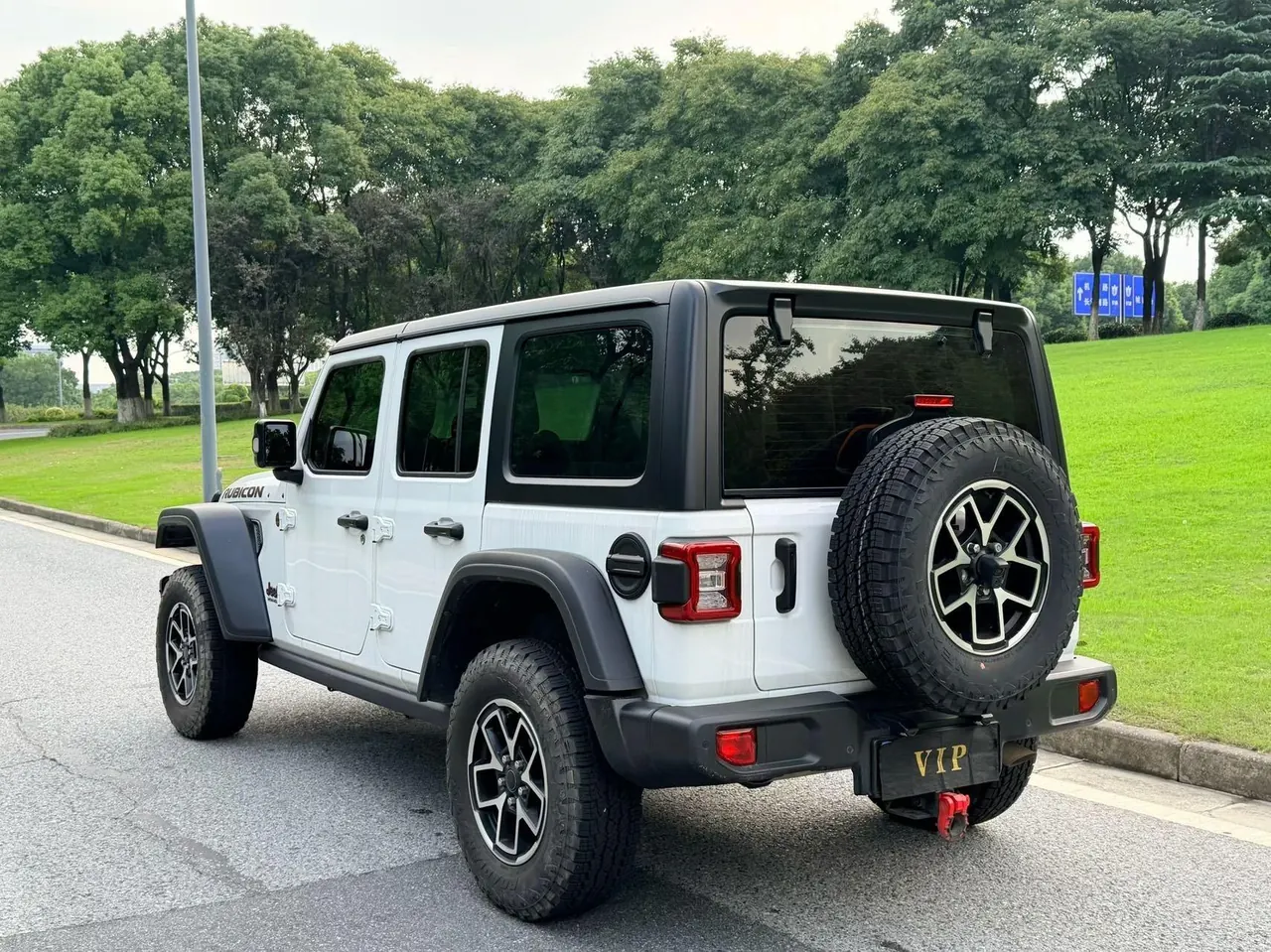 Jeep herdsman (Imported) 2024 herdsman 2.0T Robin Hood Four-door Automatic Gear 5