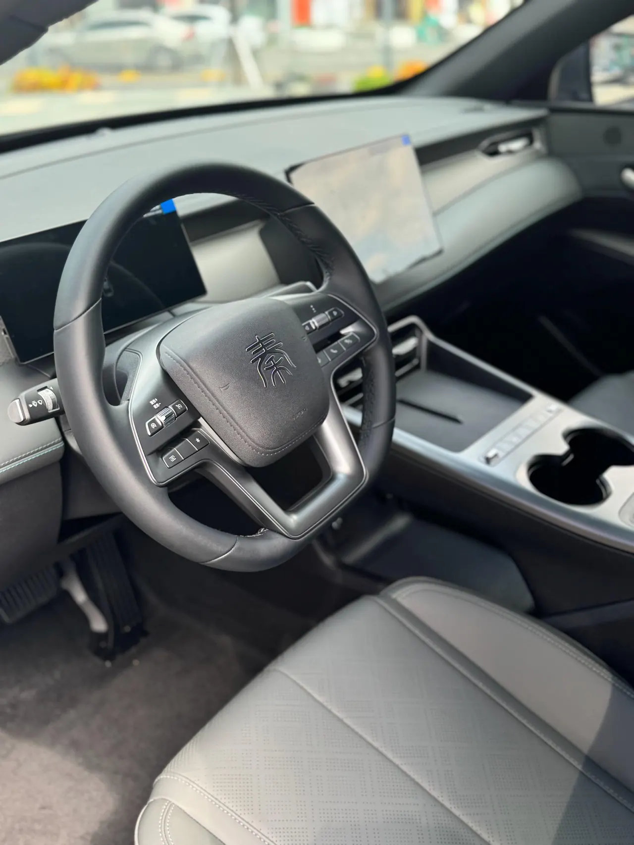 BYD 2025 Qin PLUS DM-i 1.5 stepless smart driving version 128KM aggressive automatic gear 3