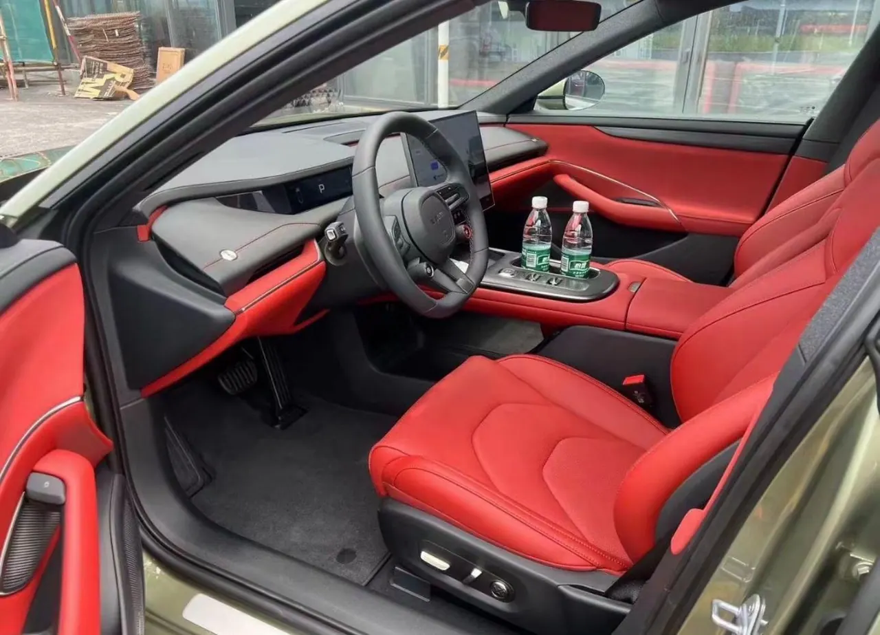 MI 2024 SU 7 700km Rear Drive Long Endurance Smart Driving Edition Automatic Gear 3