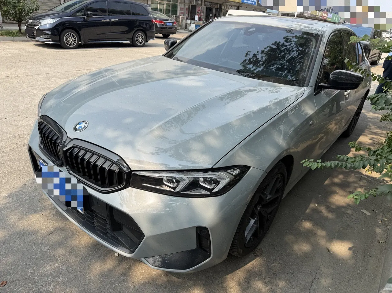 Open image lightbox: BMW 3 Series 2025 330Li 2.0T M Sports Obsidian Night Suit Automatic Gear
