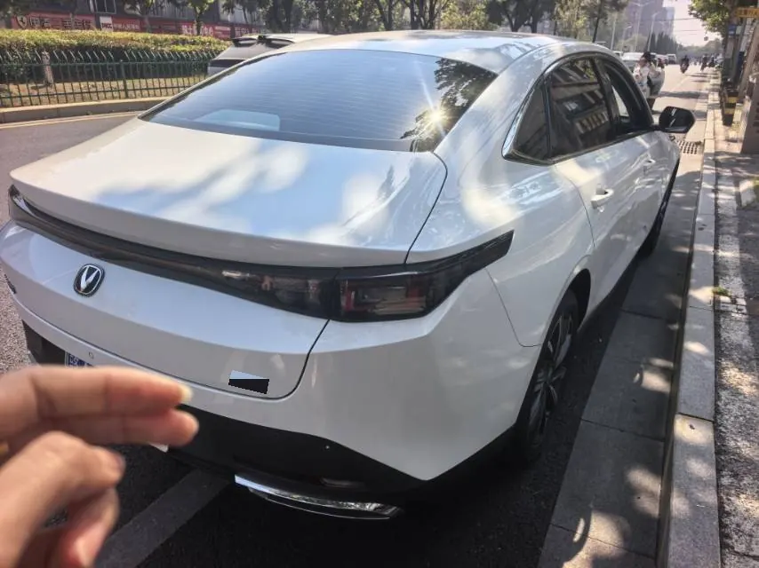 ChangAn 2025 Yidong 1.5T Blue Whale 500Bar Honorable Automatic Gear 4