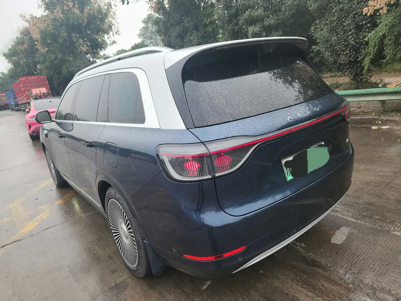 AITO 2025 AITO M9 extended range Ultra version 52kWh6 seat version automatic gear 6