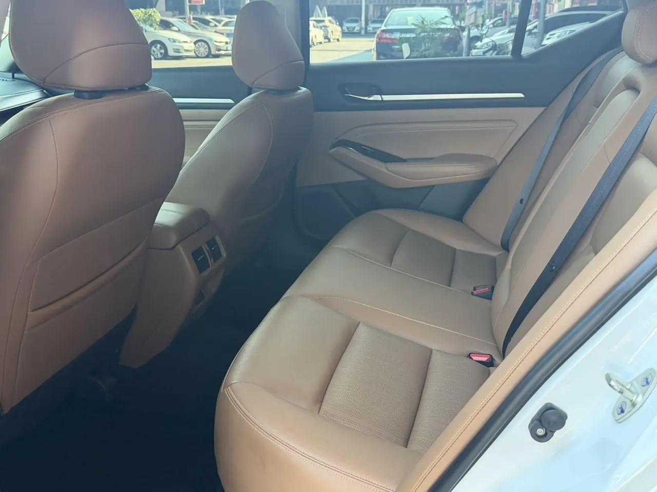Nissan 2022 Teana 2.0 Stepless XL-TLS Pleasant Edition Automatic Gear 5