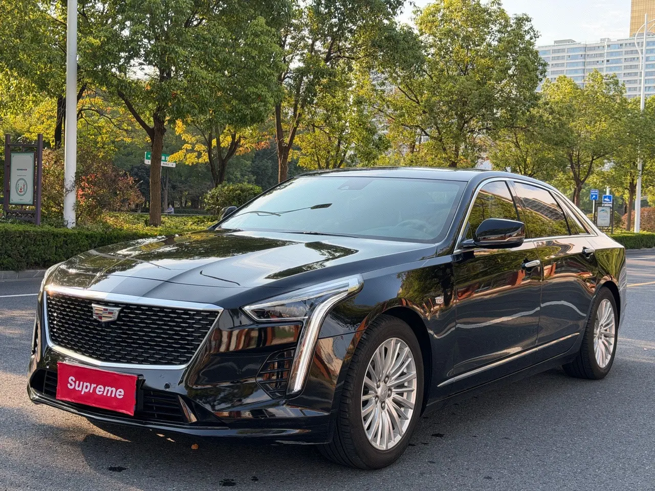 Open image lightbox: Cadillac 2022 CT6 2.0T 28T luxury automatic gear