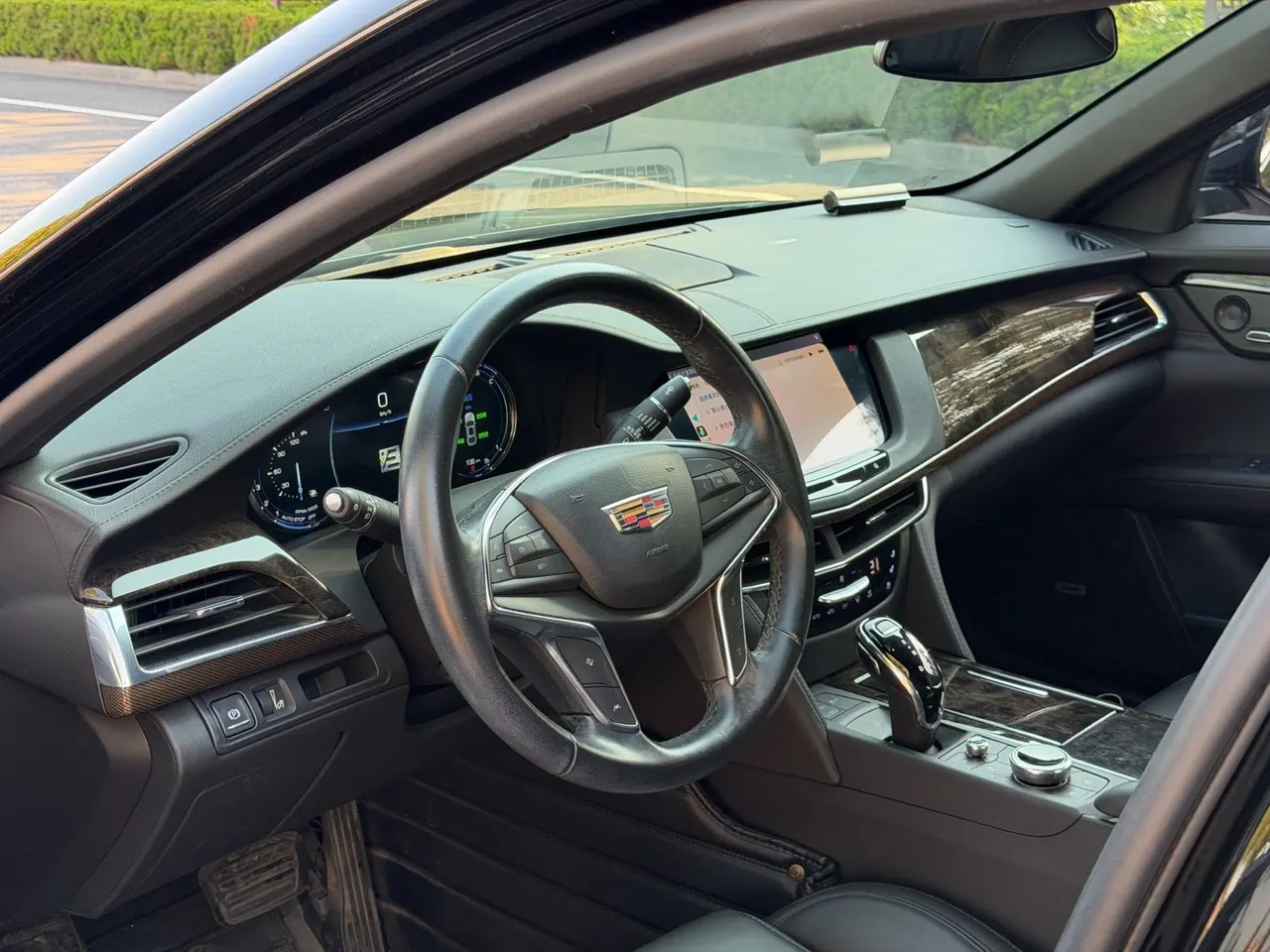 Cadillac 2022 CT6 2.0T 28T luxury automatic gear 4