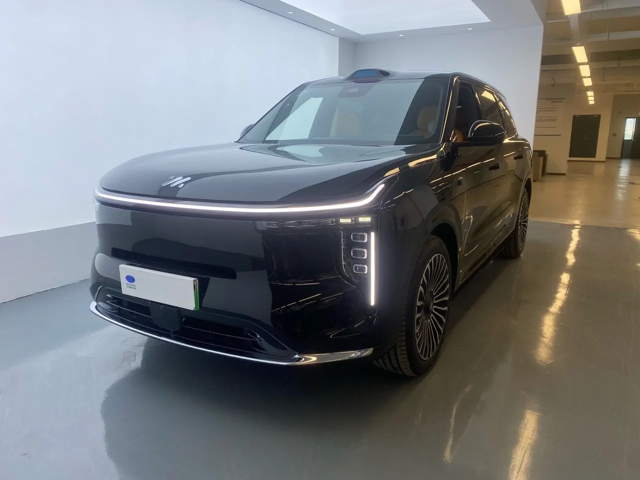 Открыть галерею: IM 2026 IM LS8 66 Ultra Luxury Six-seat Automatic Gear