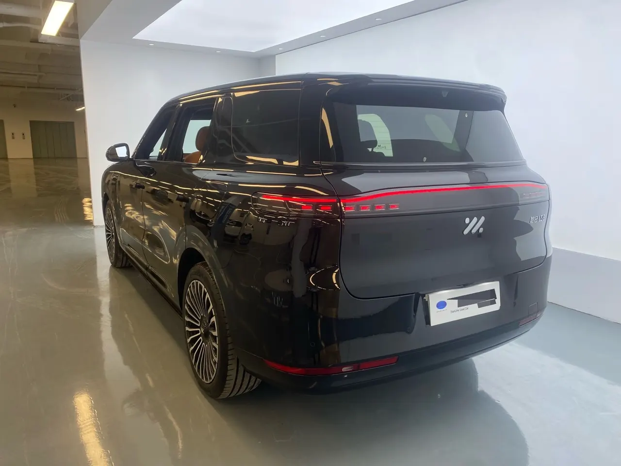 IM 2026 IM LS8 66 Ultra Luxury Six-seat Automatic Gear 12