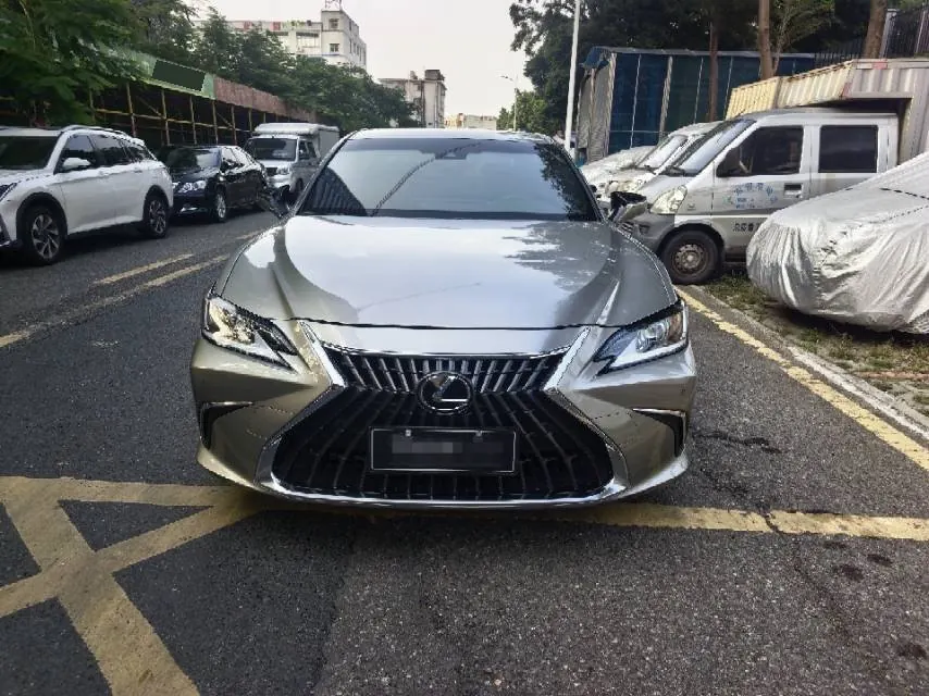 Lexus ES (Imported) 2022 ES300h 2.5 Stepless Excellence Edition Automatic Gear 2