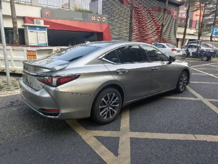 Lexus ES (Imported) 2022 ES300h 2.5 Stepless Excellence Edition Automatic Gear 4
