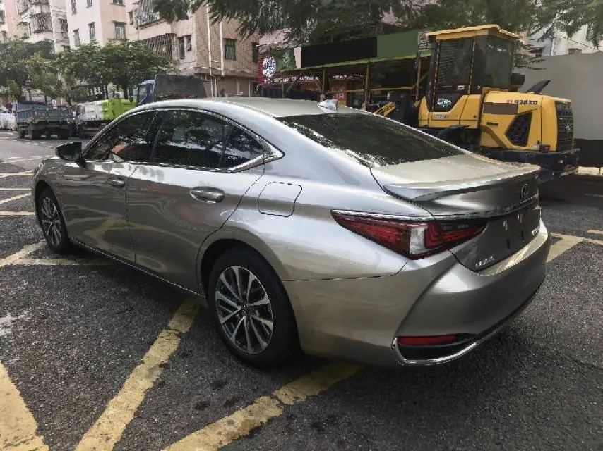 Lexus ES (Imported) 2022 ES300h 2.5 Stepless Excellence Edition Automatic Gear 6