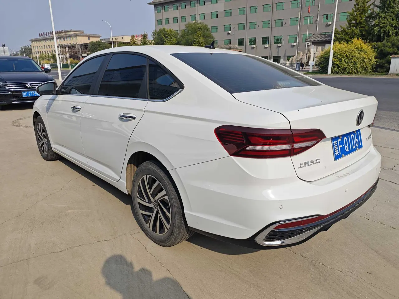 Volkswagen 2024 LaVida 1.5 Star 5 Million Edition Automatic Gear 3