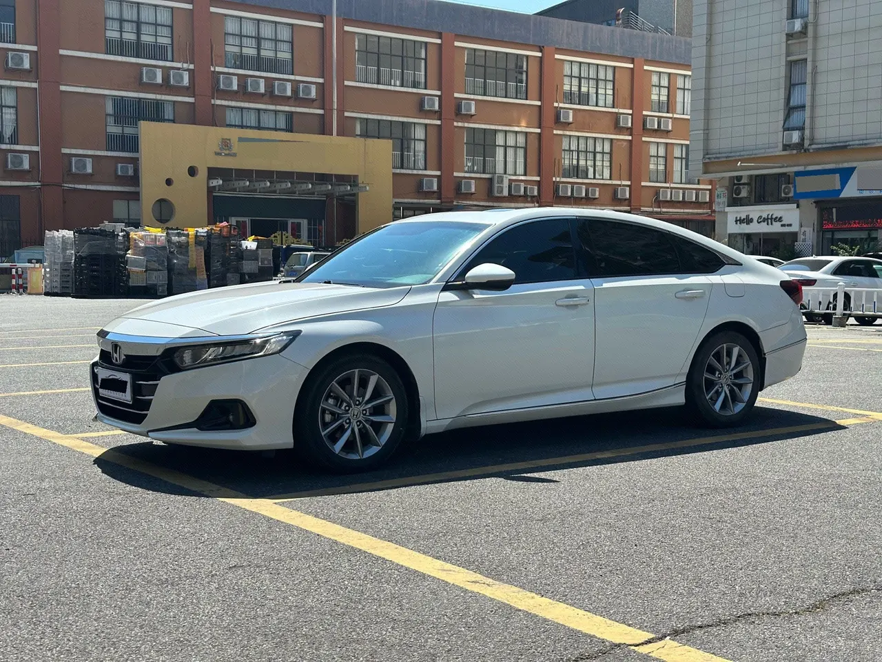 Open image lightbox: Honda 2022 10th Generation Accord 1.5T Stepless 260TURBO Deluxe Automatic Gear