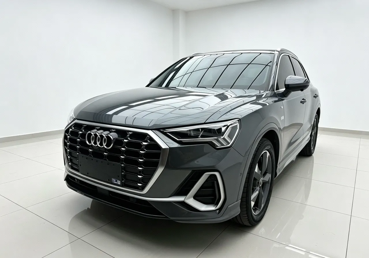 Open image lightbox: Audi 2022 Q3 1.4TFSI 35TFSI Fashion Dynamic Automatic