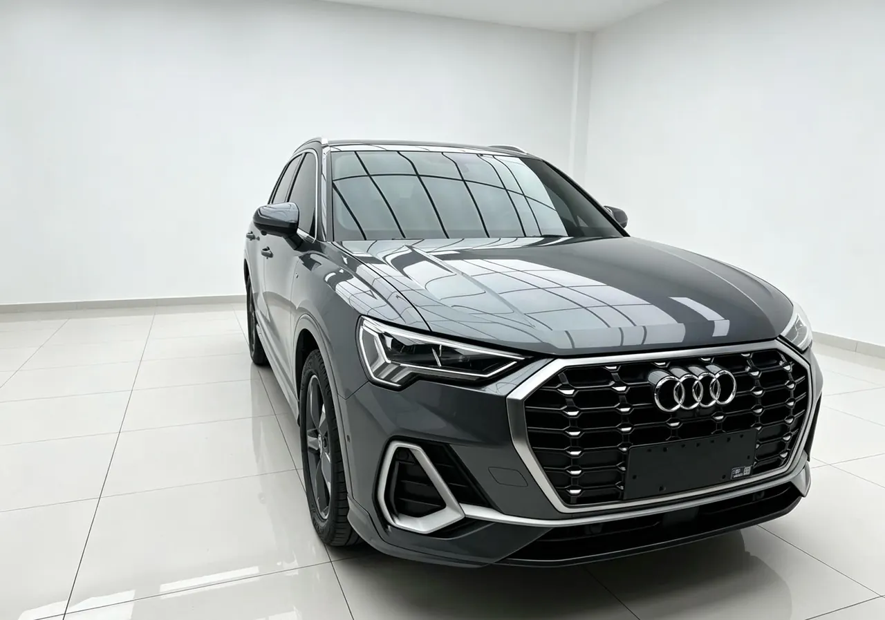 Audi 2022 Q3 1.4TFSI 35TFSI Fashion Dynamic Automatic 3