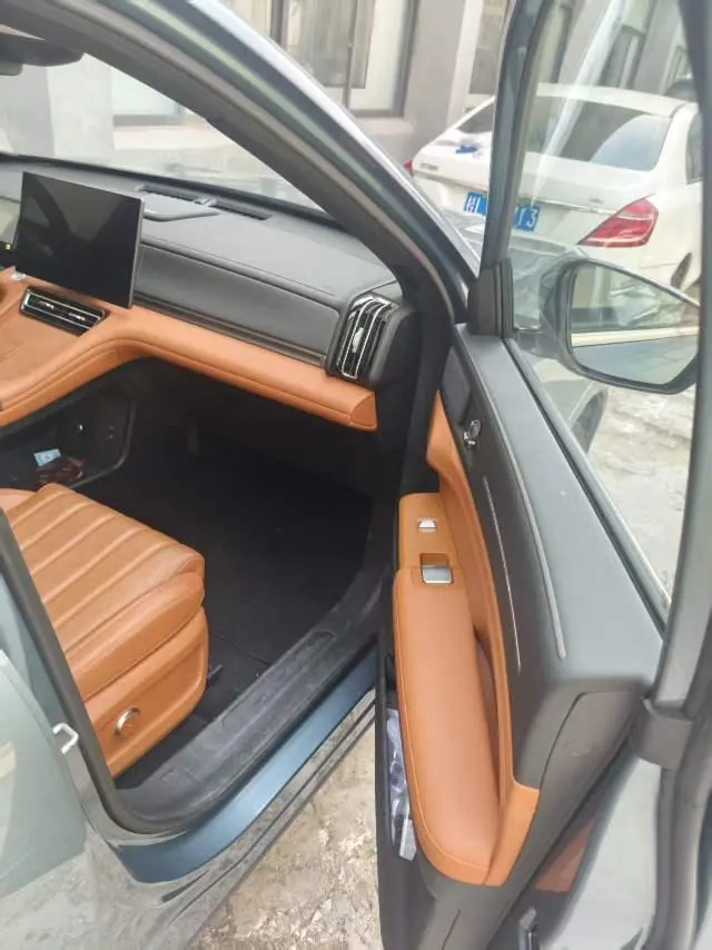 Jetour 2025 Shanhai L7 PLUS 1.5T 220km Flagship 7-seat Automatic Gear 4