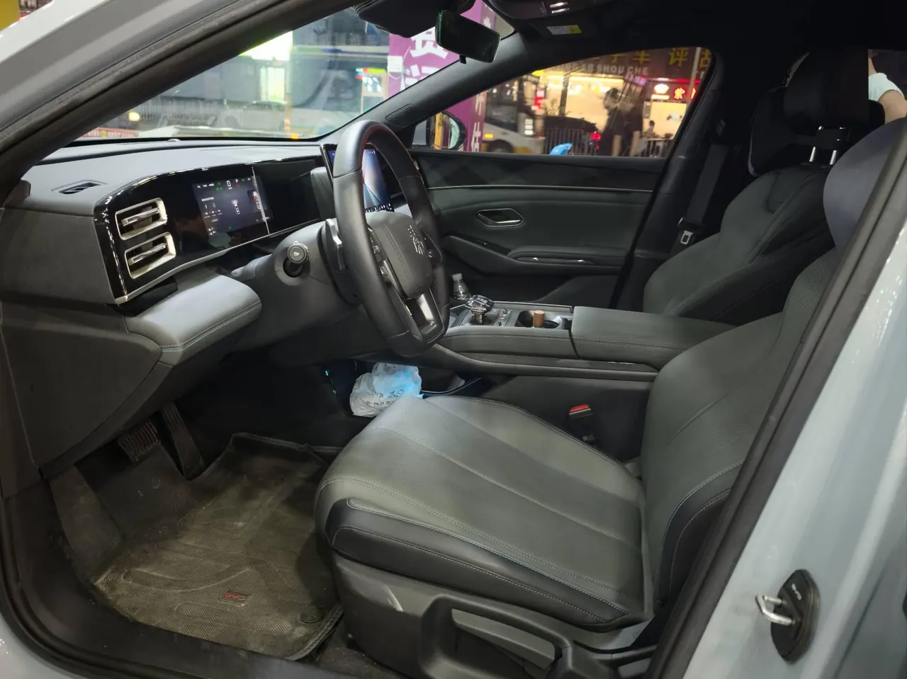 BYD 2025 Qin L DM-i 1.5 stepless smart driving version 80KM leading automatic gear 3