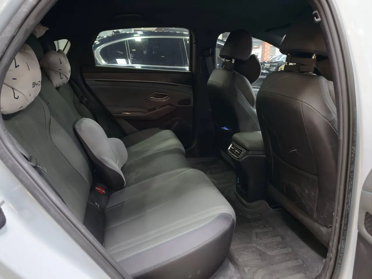 BYD 2025 Qin L DM-i 1.5 stepless smart driving version 80KM leading automatic gear 5