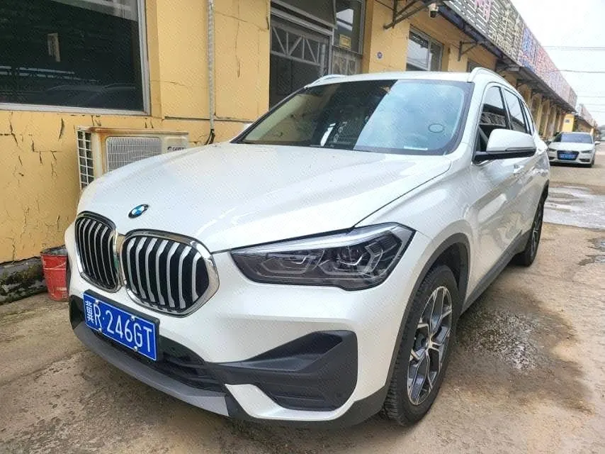 Open image lightbox: BMW 2022 X1 sDrive25Li 2.0T Leading Automatic Gear