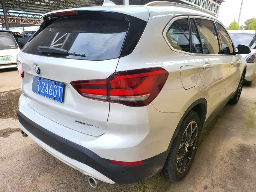 BMW 2022 X1 sDrive25Li 2.0T Leading Automatic Gear 2