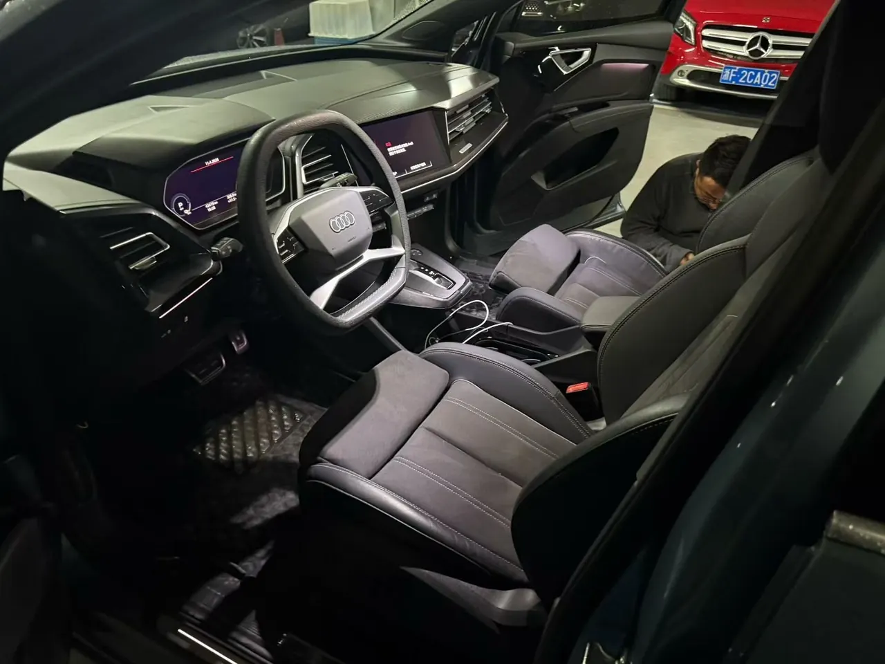 Audi 2022 Q4 e-tron 40 Creation Edition Automatic Gear 3