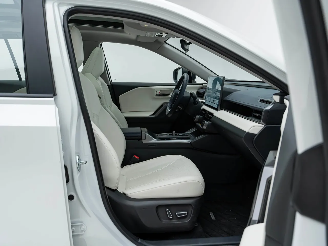 Toyota 2026 RAV4 Rongfang Double Engine 2.5 Stepless Four-wheel Drive Deluxe Automatic Gear 4